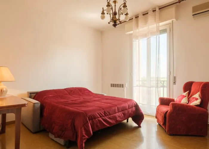 Maggiore Comoda Al Centro Di Tutto דירה בולוניה