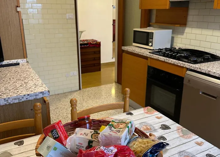 Maggiore Comoda Al Centro Di Tutto Lägenhet